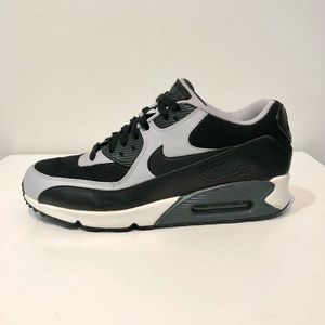 Nike Air Max 90 Essential ‘Wolf Grey’ Size 9